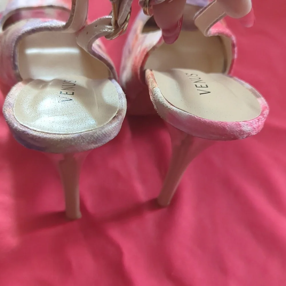 VENUS Floral Pastel Peekaboo Slingback Heels 9